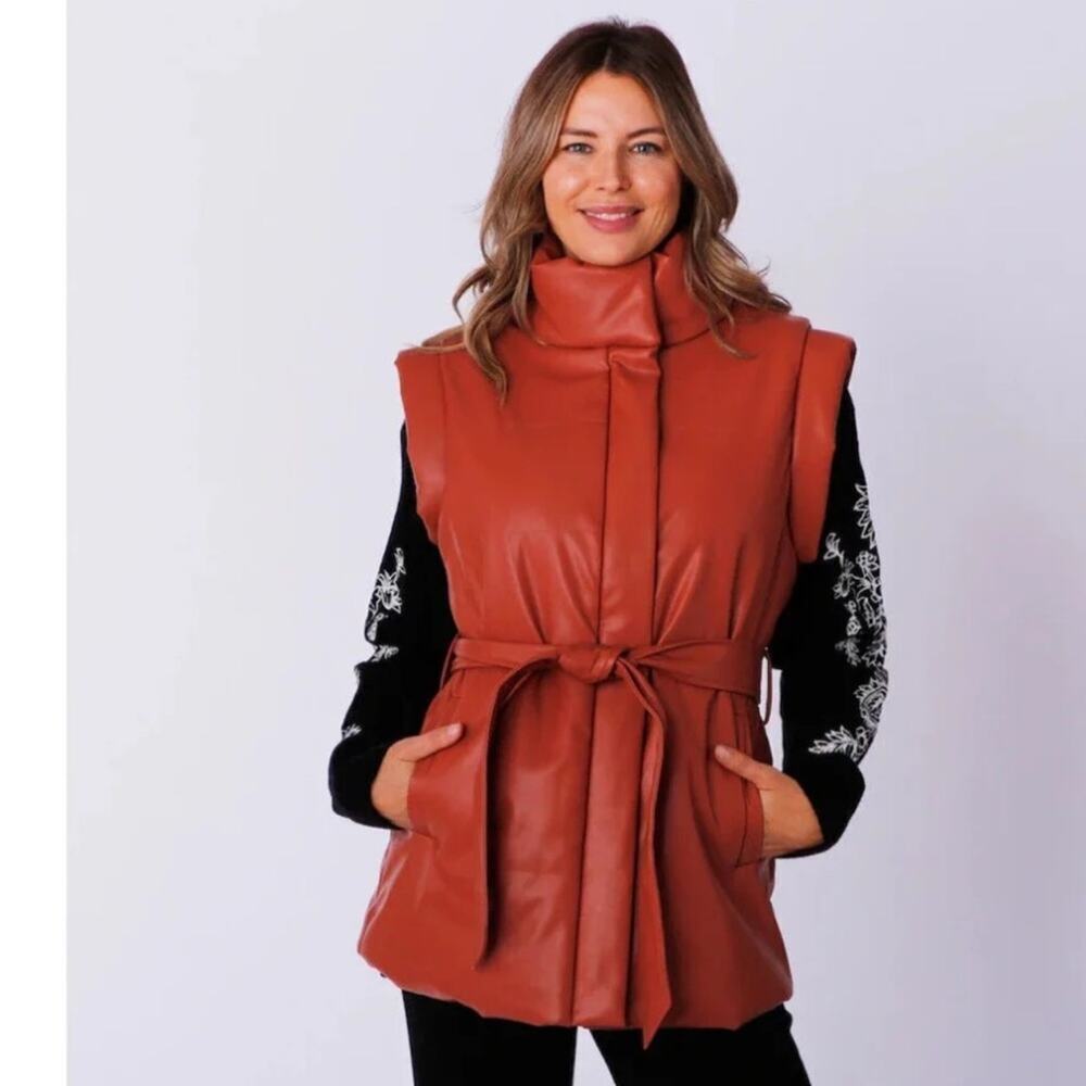 DG2 by Diane Gilman Faux Leather Puffer Vest Clay Brown Size L Belted Puffer